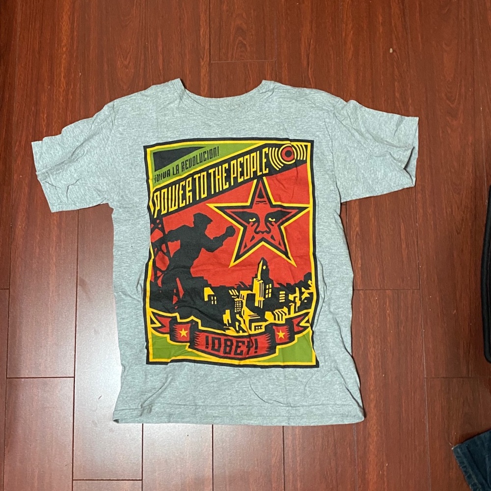 Obey Power to the People graphic tee